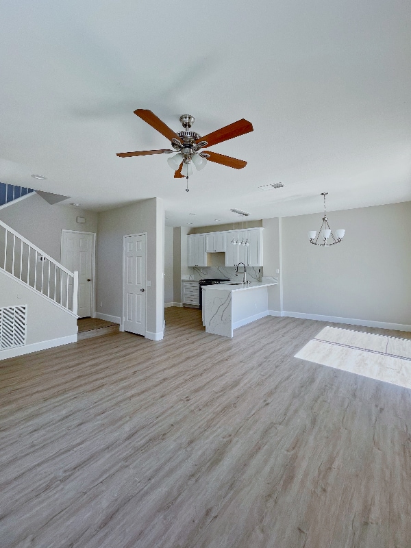 Building Photo - 11595 Compass Point Dr N
