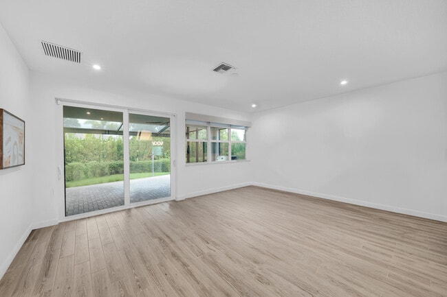 Building Photo - 10219 SW Corvus Ln