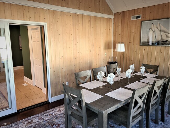 Building Photo - 131 1st Ave NW