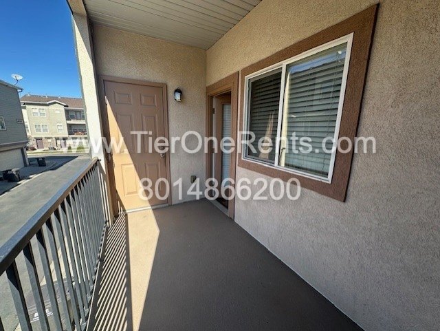 Building Photo - for a limited time, this property offers no deposit option for prequalified applicants!