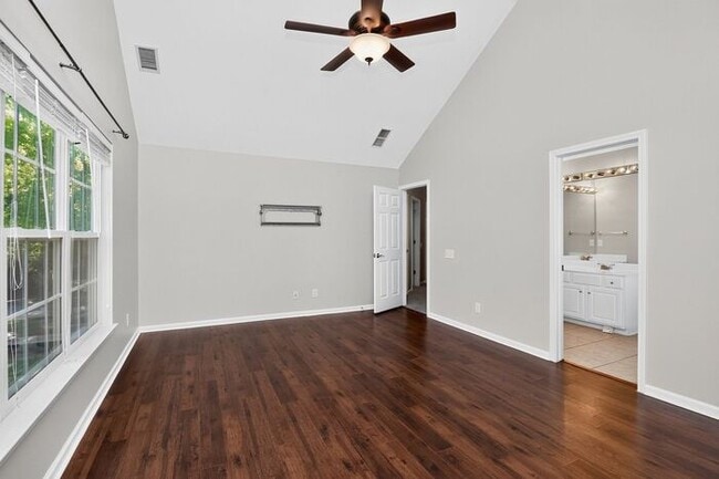 Building Photo - Beautiful 3BD/2.5BA Home in the Edinburgh Community of Ballantyne!