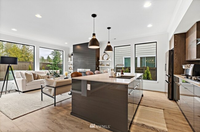 Building Photo - Designer 4-Bedroom Home with Covered Outdoor Living in Lake Stevens