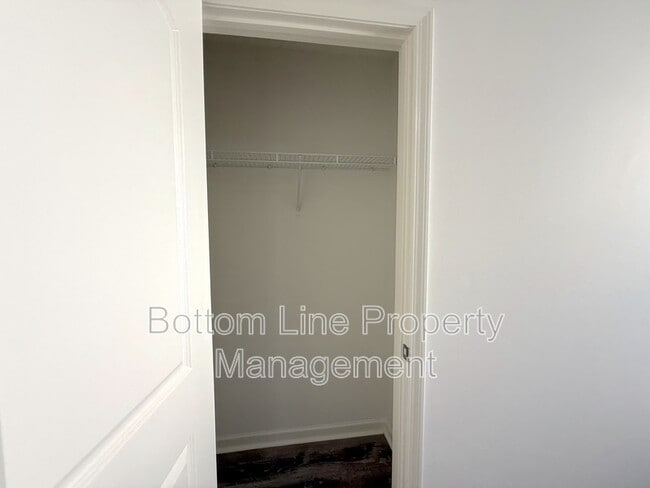 Building Photo - 523 Contentment Dr