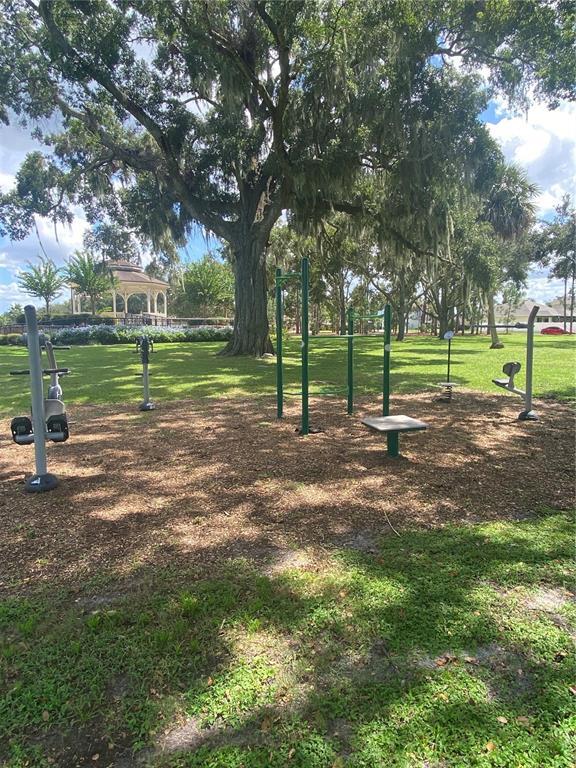 Building Photo - 611 1st Cape Coral Dr