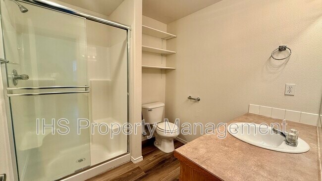 Building Photo - 4010 Dartmoor Ln