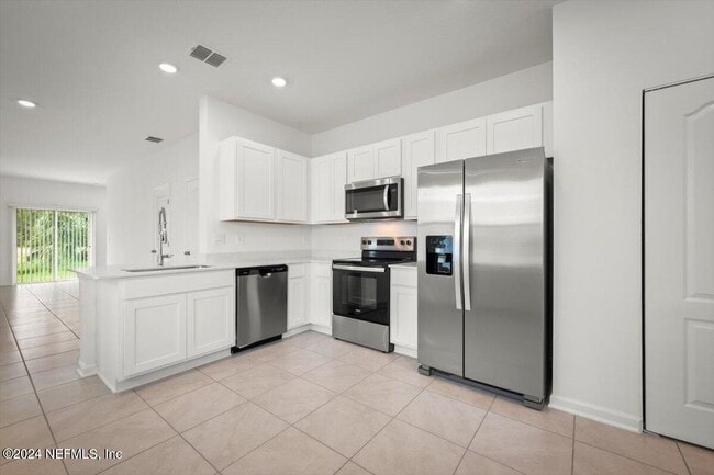 Building Photo - 38 Tidal Bch Ave