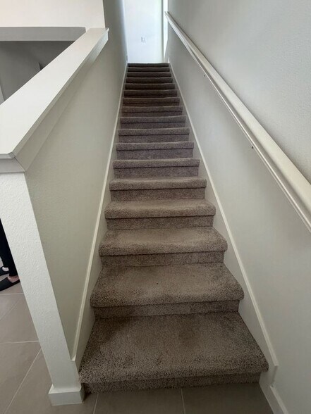 Building Photo - 2006 Education St