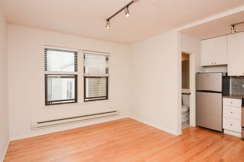 Building Photo - 2852 W Palmer St