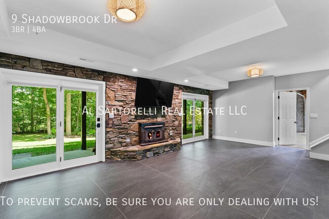 Building Photo - 9 Shadowbrook Dr