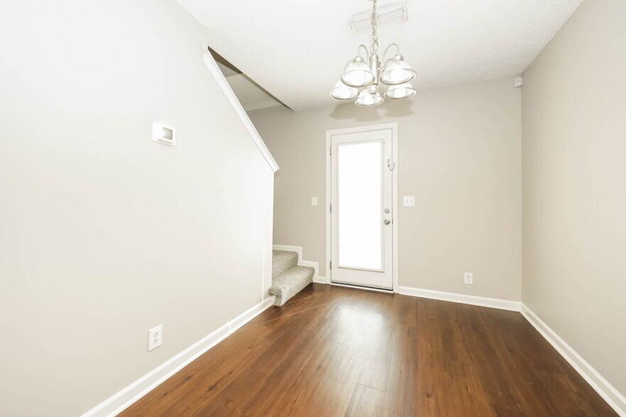 Building Photo - 2726 Apostle Ln