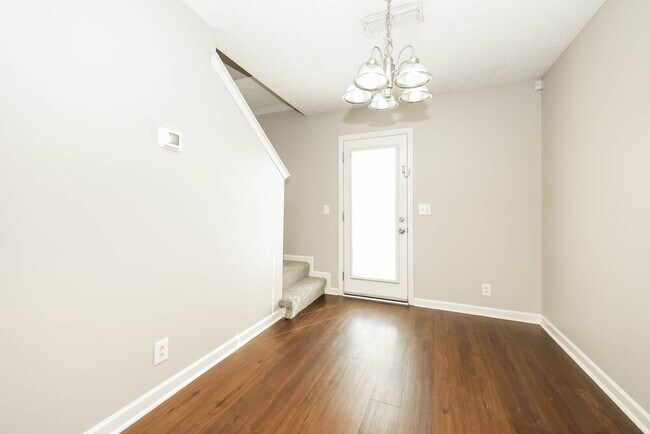 Building Photo - 2726 Apostle Ln