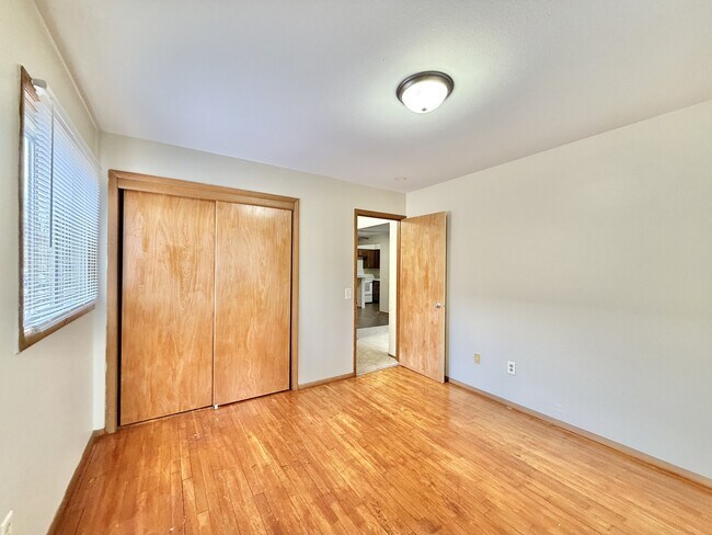 Building Photo - 2505 Calypso Rd