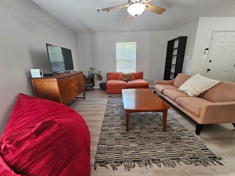 Building Photo - 1408 Riverside Dr