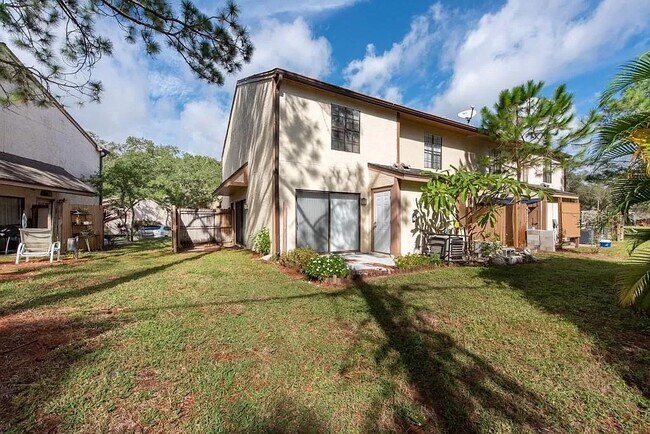 Building Photo - 1804 Brigadoon Dr