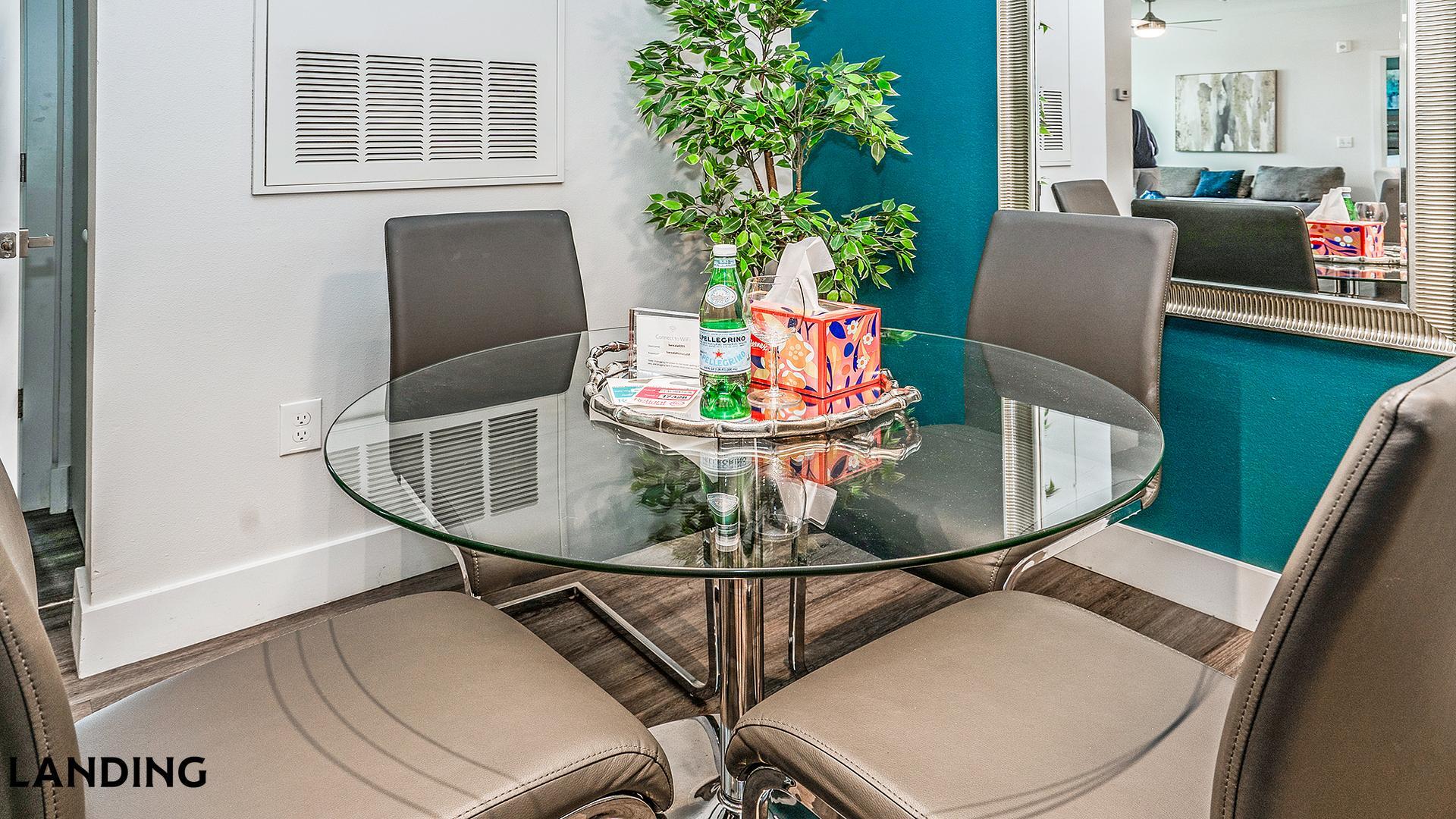 Building Photo - 4950 W Prescott St