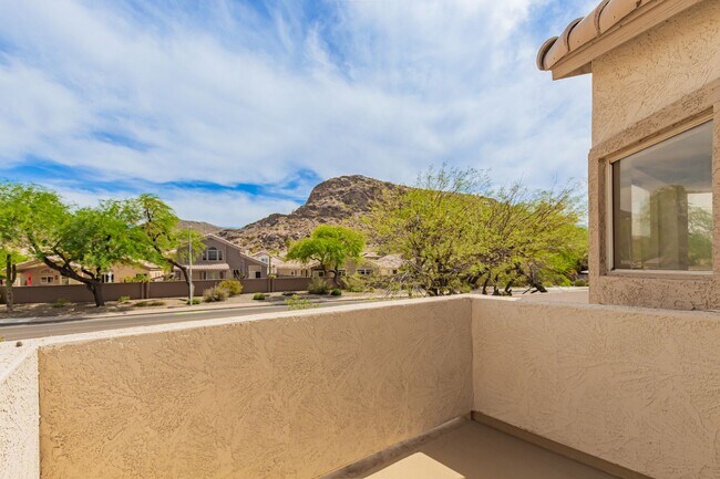 Building Photo - Ahwatukee Foothills Home in Prime Location!