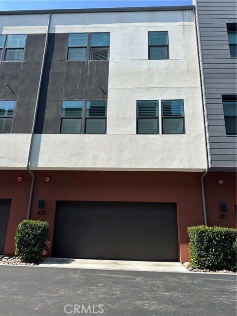 Building Photo - 423 Hudson St