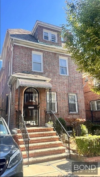 Building Photo - 37-33 84th St