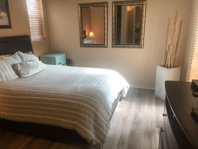 Building Photo - 52195 Shining Star Ln