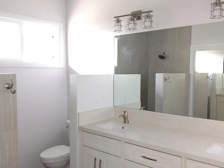 Master Bathroom - 1115 Uluopihi Loop