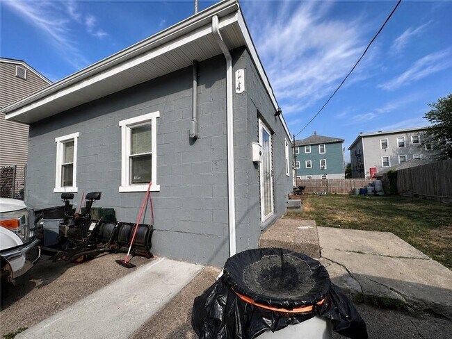 Building Photo - 114 Shawmut Ave