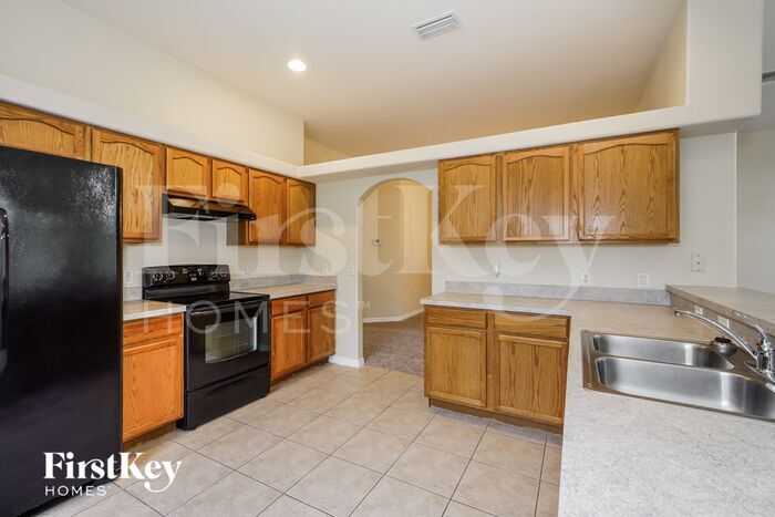 Building Photo - 4693 Huron Bay Cir