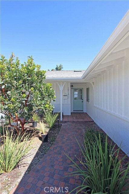 Building Photo - 1914 Pelican Ave