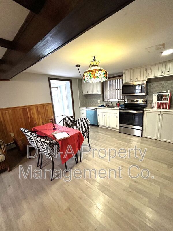 Building Photo - 1228 Allegheny Dr