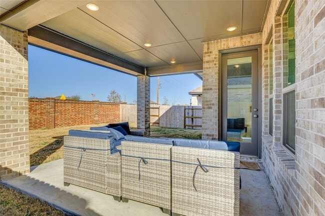 Building Photo - 27118 Berry Bright Dr