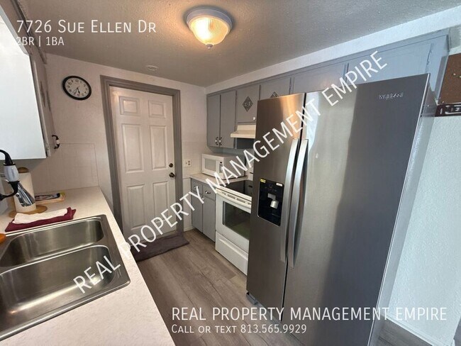 Building Photo - 7726 Sue Ellen Dr
