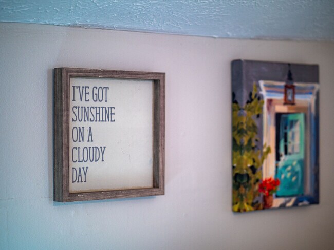 Building Photo - 971 Hayes Ave