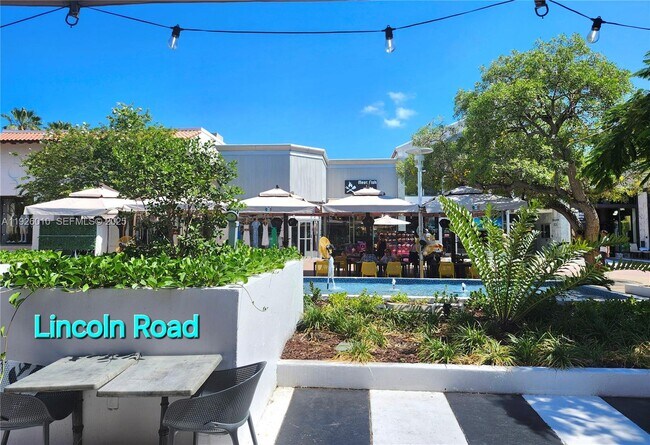 Building Photo - 1666 West Ave