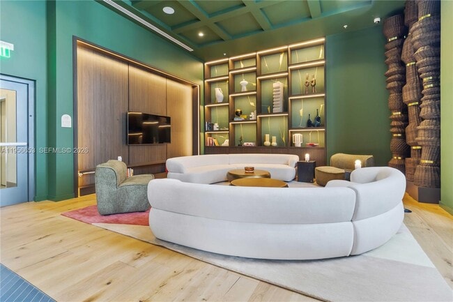 Building Photo - 11 NE 6th St