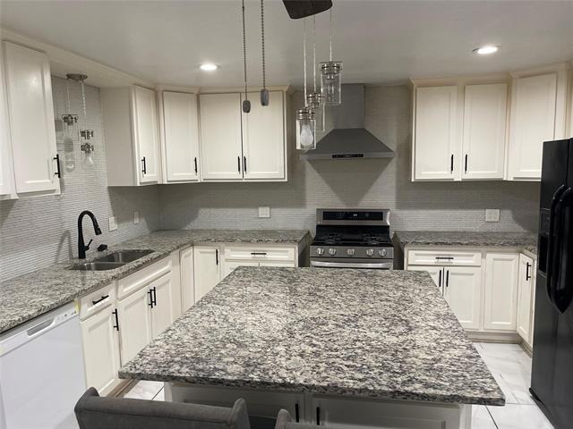 Building Photo - 2519 Larchmont Dr