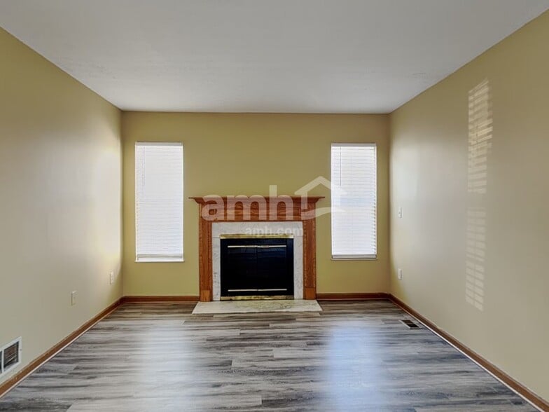 Building Photo - 2650 Willowgate Rd