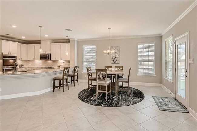 Building Photo - 303 White River Dr
