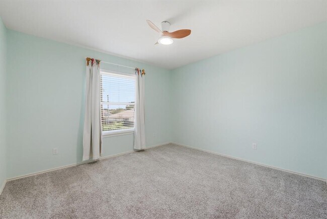 Building Photo - 2913 Wavecrest Blvd