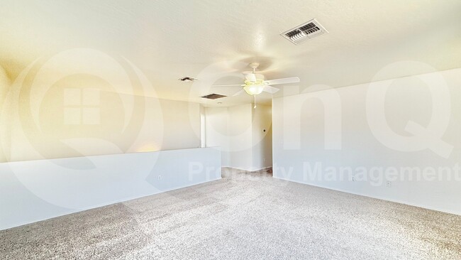Building Photo - 7405 S 30th Ave