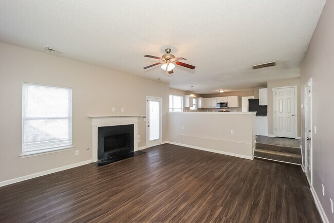 Building Photo - 6083 Trotters Cir