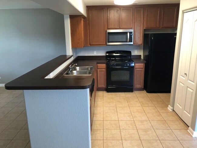 Building Photo - 131 Rush Haven