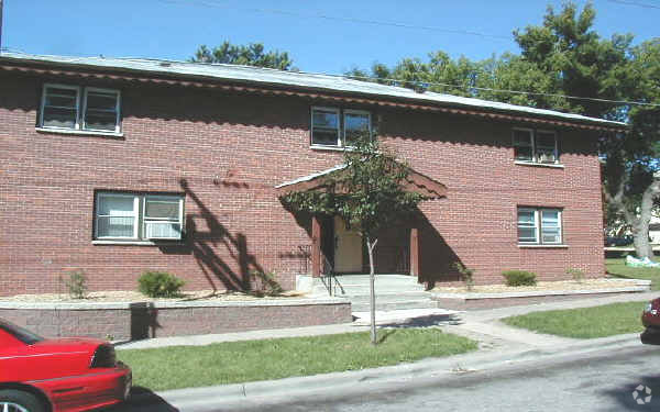 Primary Photo - 207 Maple Street