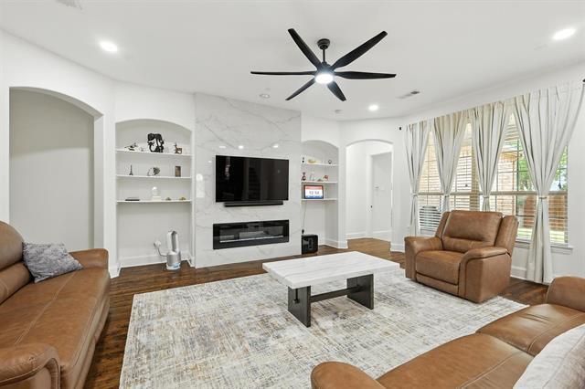 Building Photo - 628 Four Stones Blvd