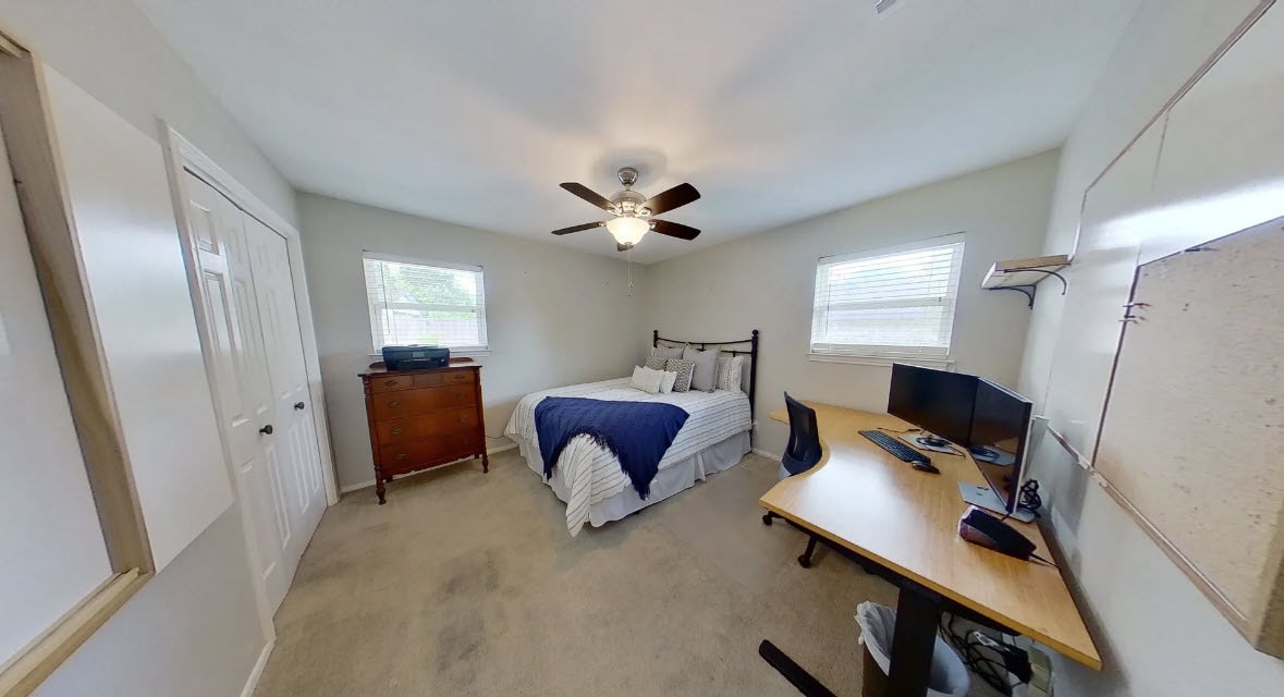 Building Photo - 323 Cardinal Dr