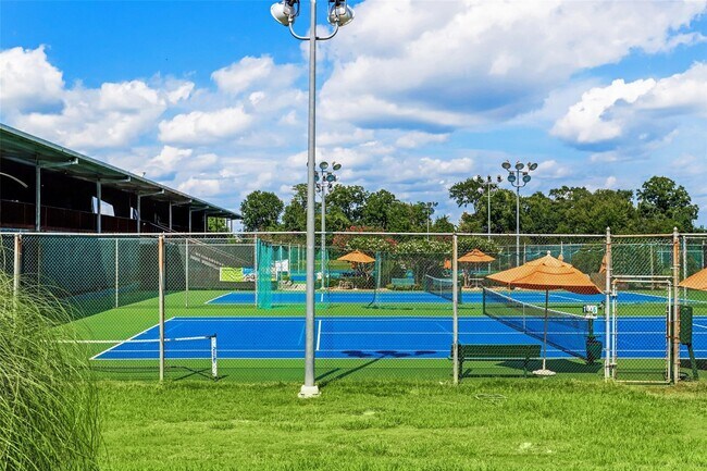 Building Photo - 112 Harbour Town Dr