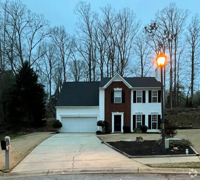 Building Photo - 326 Whixley Ln