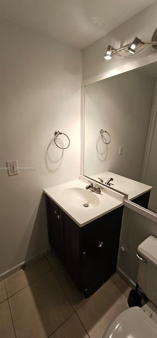 Building Photo - 3300 NE 192 St