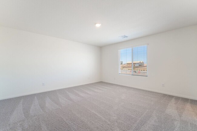 Building Photo - Brand-new 4-bedroom home located in the desirable Cadence master-planned community!