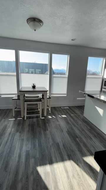 Dining Area - 1816 W Dalmeny Way