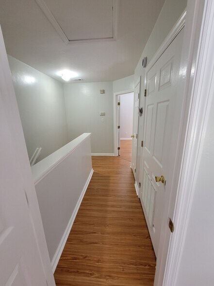 Building Photo - 2403 Hartsfield Rd