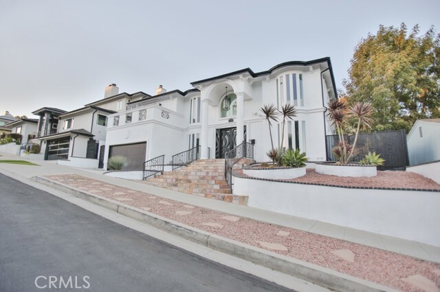 Building Photo - 4223 Don Felipe Dr